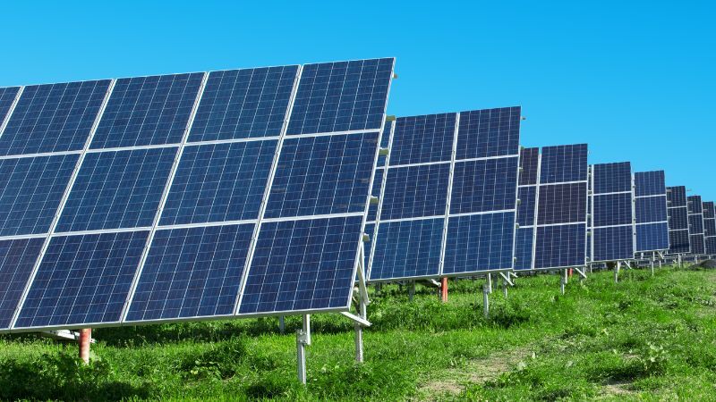The-Pros-Cons-of-Solar-Powered-Generators-System